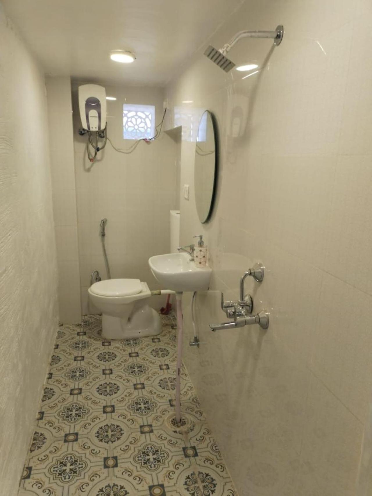 Janki Kunj Varanasi- 3 Room Home Buitenkant foto